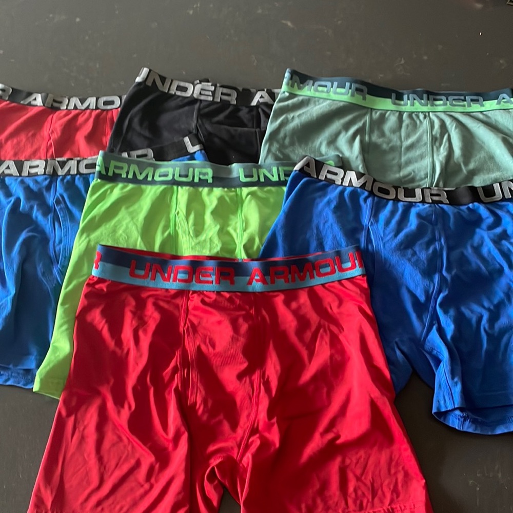 UA 7 pack YXL Boxer Briefs